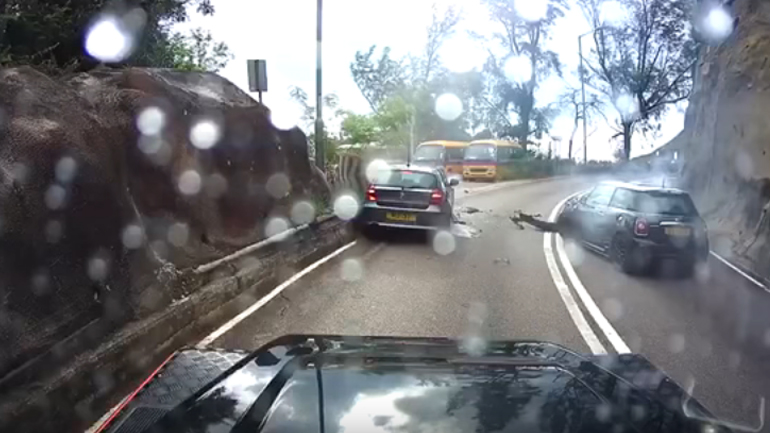 Μετωπική μεταξύ BMW και MINI